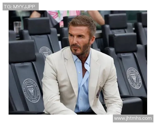 48码脚足球明星的传奇之路与球场上的辉煌成就解析