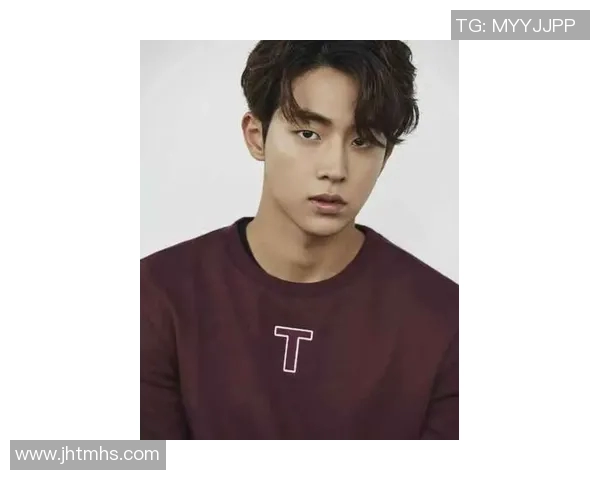 足球明星发型与发色的完美搭配解析及时尚潮流趋势探讨