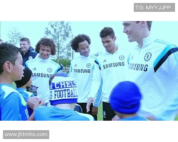 与众多足球明星亲密合影的幸运儿背后的故事与梦想 与众多足球明星亲密合影的幸运儿背后的故事与梦想